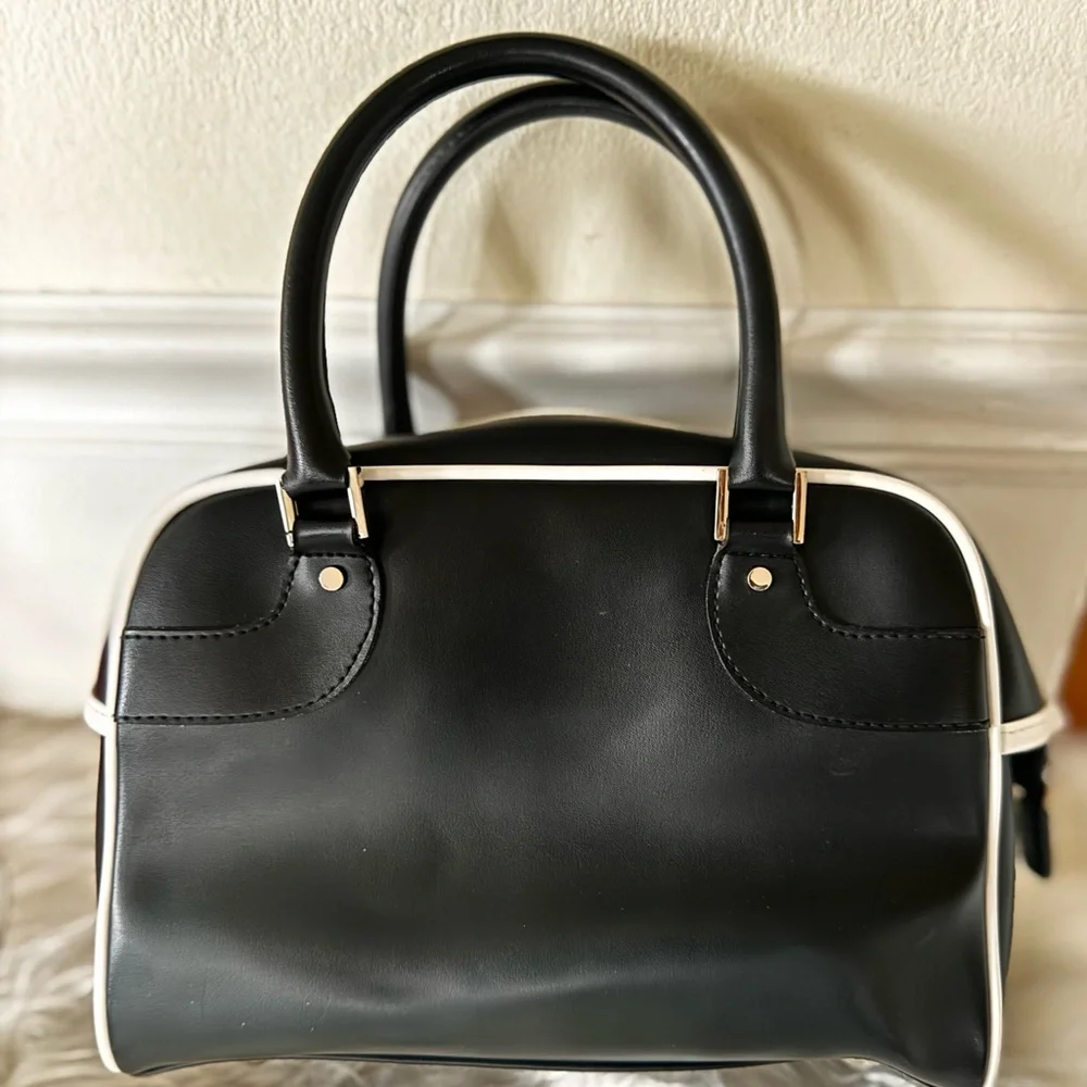 Pringle Of Scotland Sporty Bag
